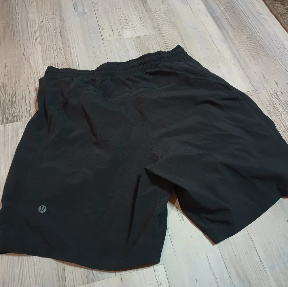 lululemon athletica Black Shorts - Picture 4 of 5